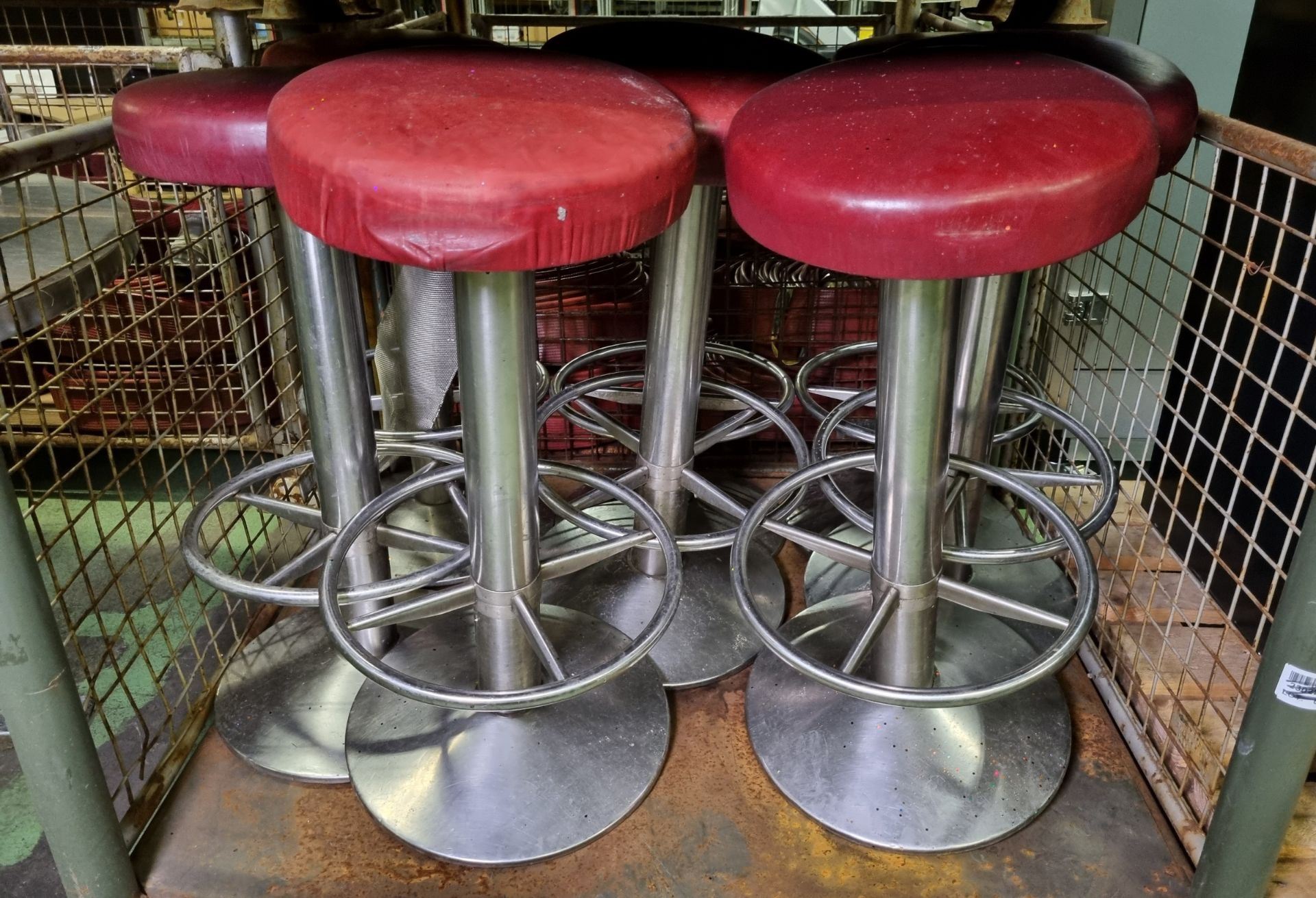 8x Metal padded stools - H 800 mm - Image 2 of 2