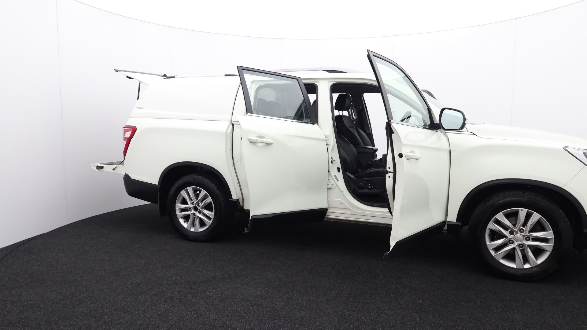 SsangYong Musso Rebel Auto 2019 (RA19 NPJ) Pick Up - 2.2L - Diesel - 125441 miles - V5 present - Image 61 of 69