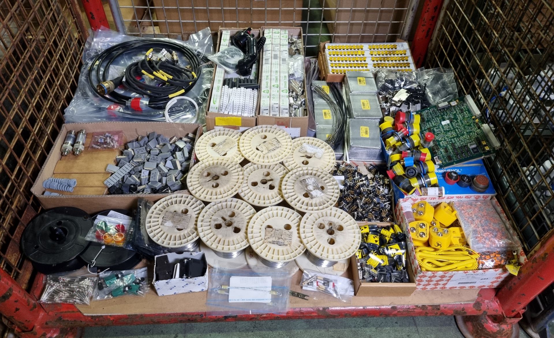 Electrical and electronic consumables - wire, cable, switches, connectors, heat shrink - Bild 2 aus 6