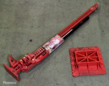 Hi-Lift HL-485 4 ft red lift jack with plastic base plate - max load 2113kg