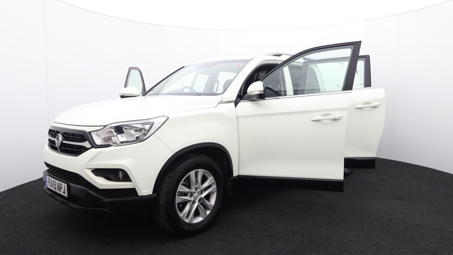 SsangYong Musso Rebel Auto 2019 (RA19 NPJ) Pick Up - 2.2L - Diesel - 125441 miles - V5 present - Image 64 of 69