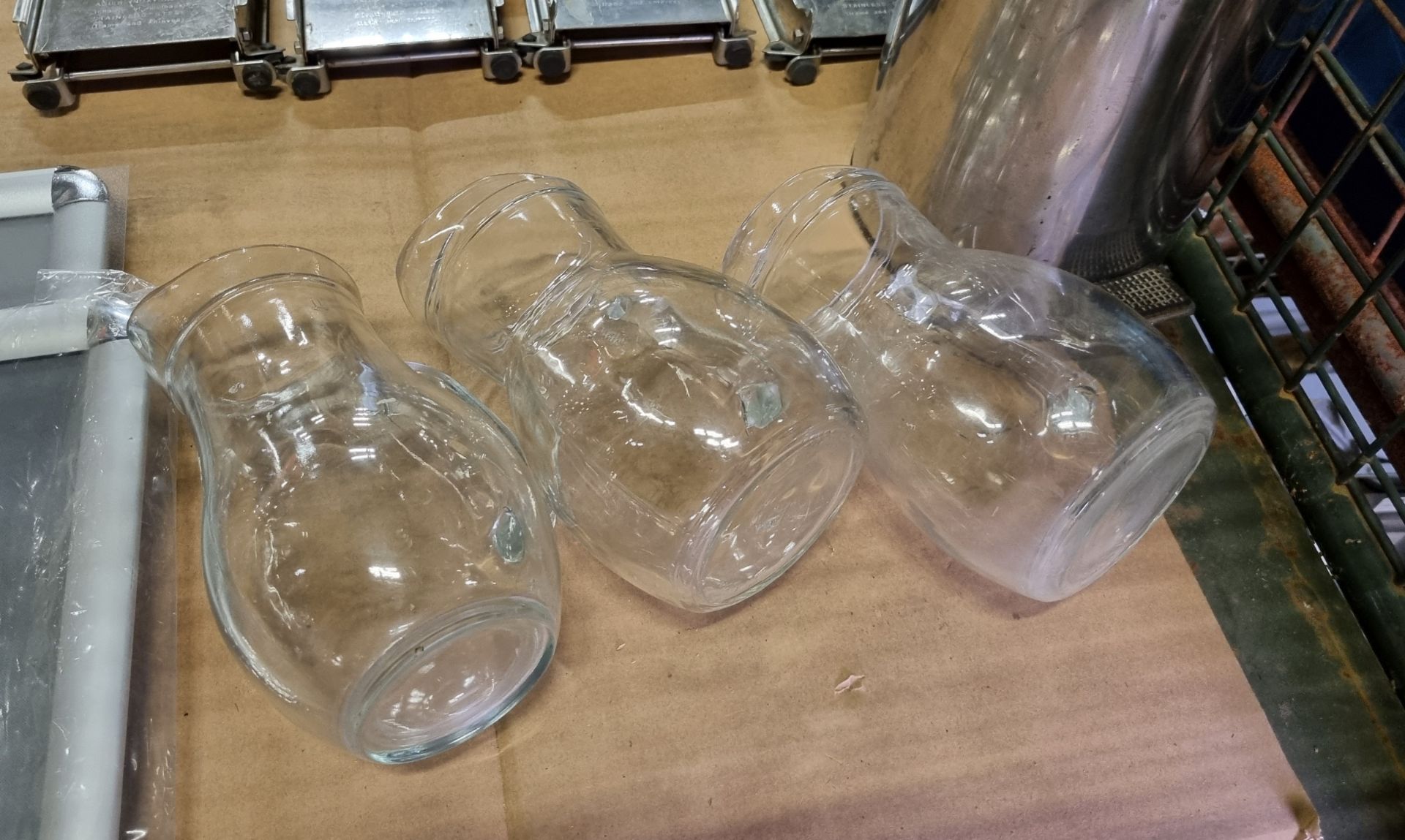 Catering equipment - hot water urns, mandolins, glass juice jugs - Image 2 of 5