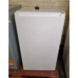 Essentials CUL48W22 single door undercounter larder fridge - W 480 x D 450 x H 840mm