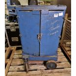 Blue mobile tool trolley - W 770 x D 400 x H 1090mm