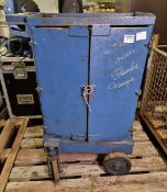 Blue mobile tool trolley - W 770 x D 400 x H 1090mm