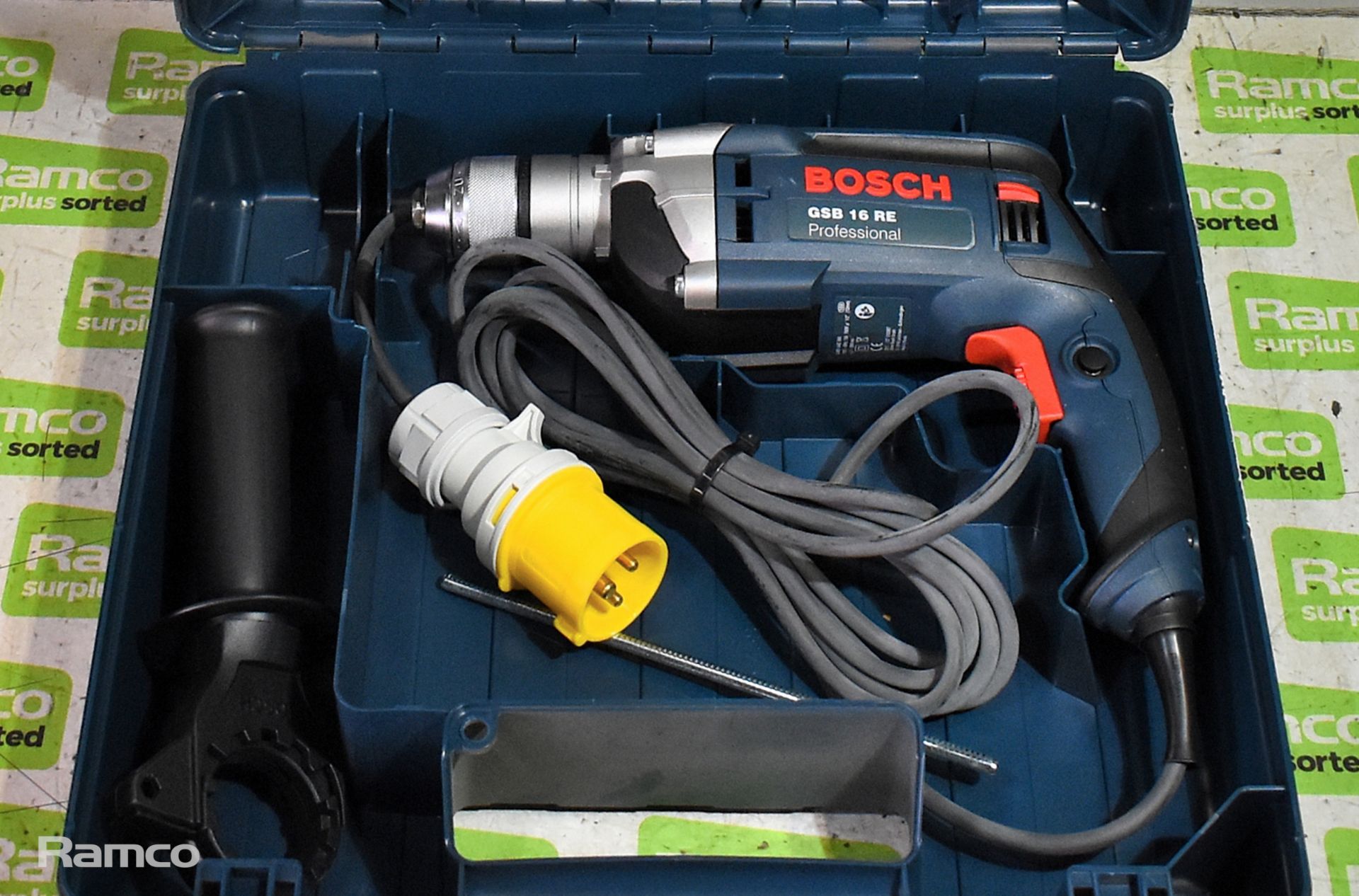 Bosch GSB 16 RE 110V electric drill with storage case - Bild 2 aus 6