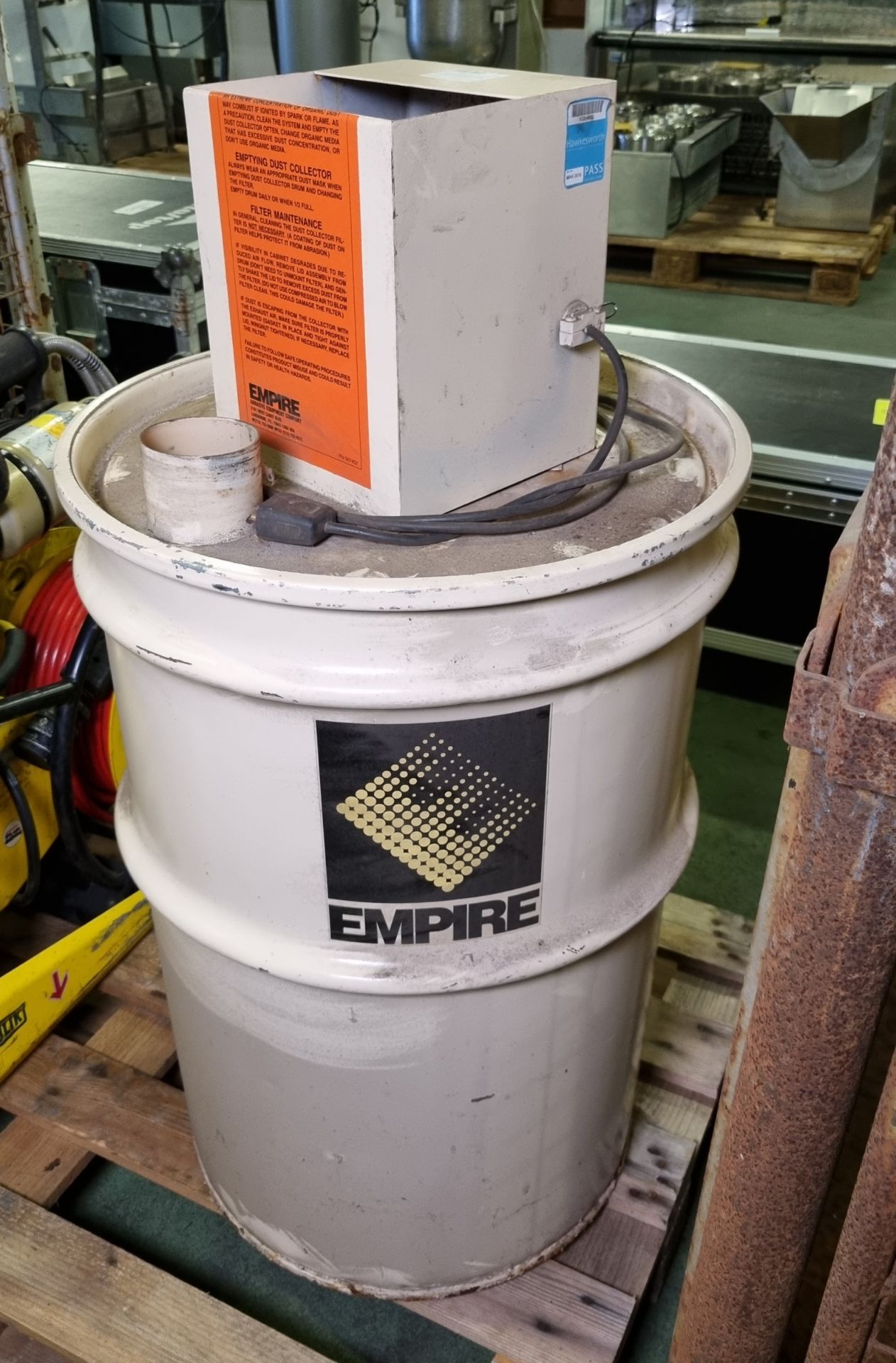 Empire FF-2436 240V econo-finish blast cabinet with extractor unit - W 920 x D 700 x H 1670 mm - Bild 9 aus 9