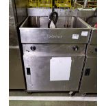 Valentine V600 stainless steel single tank electric fryer, 415V - W 600 x D 580 x H 940 mm