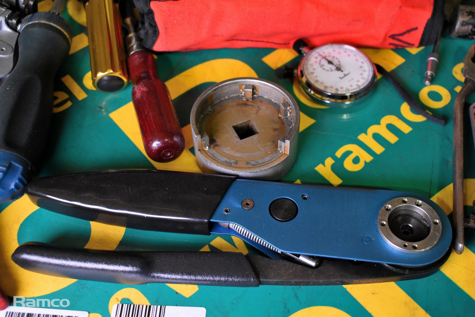 Workshop Tools - torches, picks, wire strippers, depth gauges, trim removal tools, air line splitter - Image 6 of 10