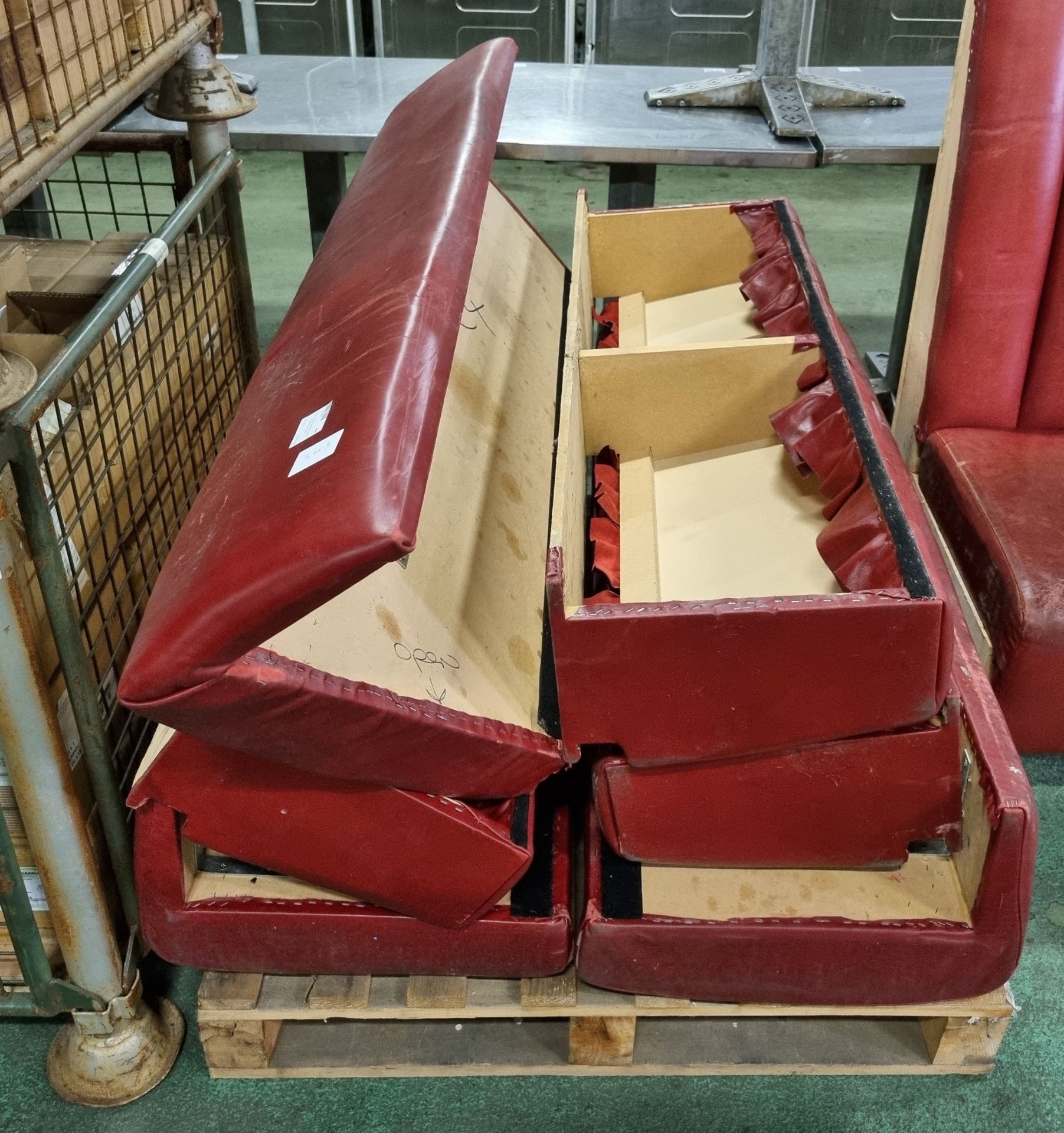 Red leather padded bench seating - Image 5 of 6