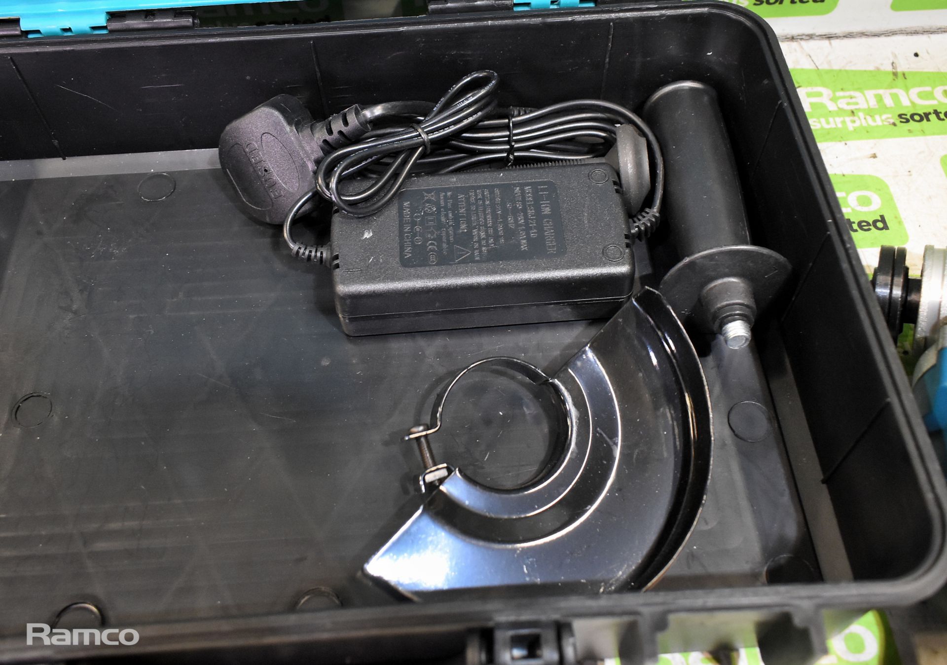 Brushless YZ04 angle grinder in carry case with battery and charger - Image 6 of 7