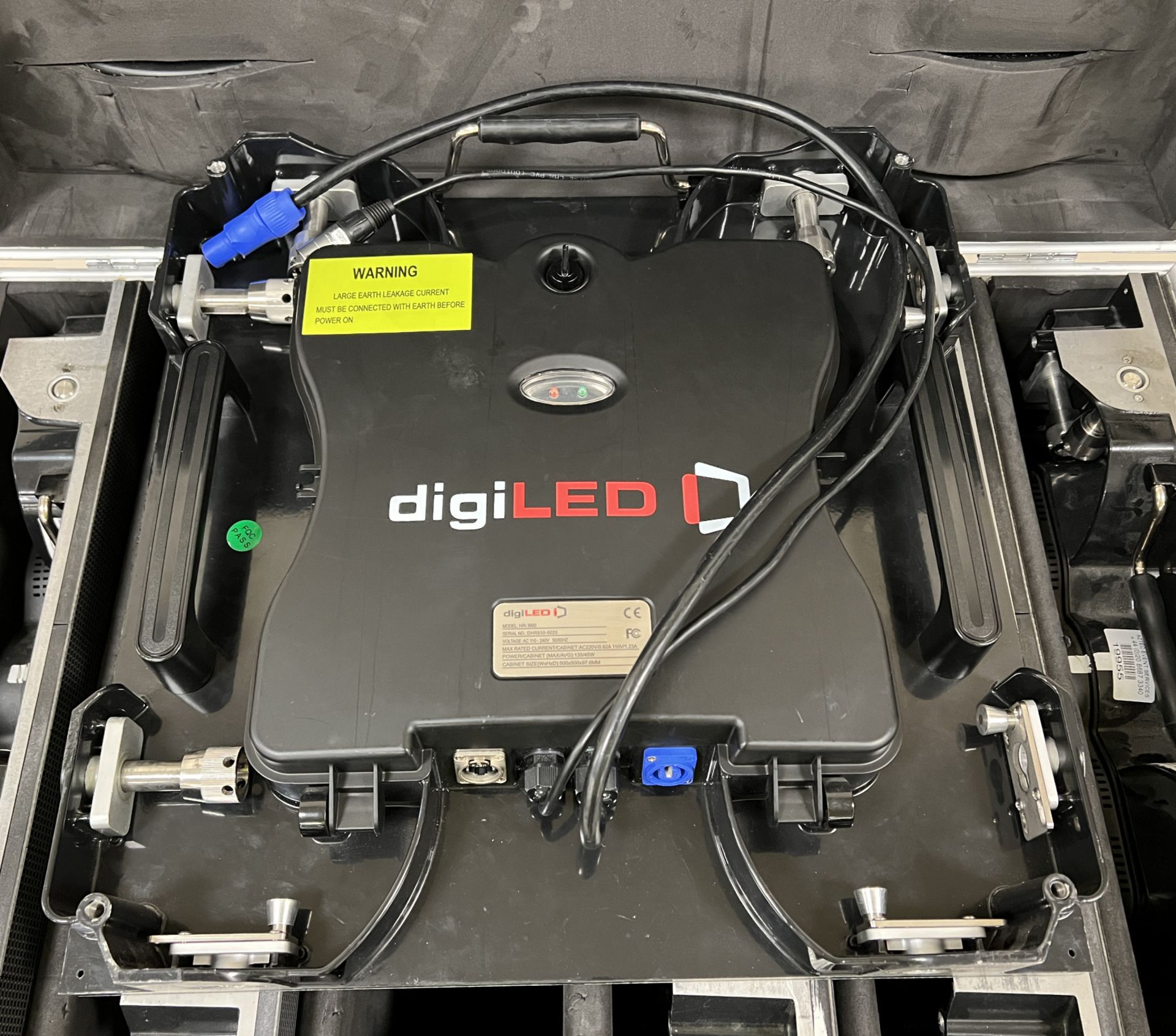 Digi LED HRI3900 kit - 120 LED tiles housed in 20 wheeled flight cases - see description for details - Image 152 of 196