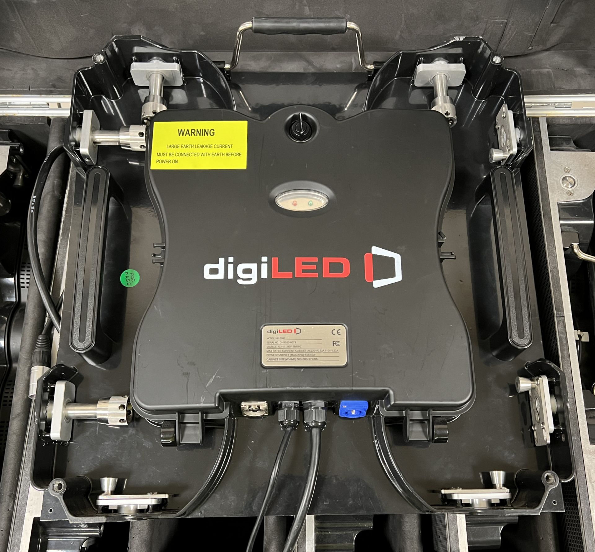 Digi LED HRI3900 kit - 120 LED tiles housed in 20 wheeled flight cases - see description for details - Image 48 of 196