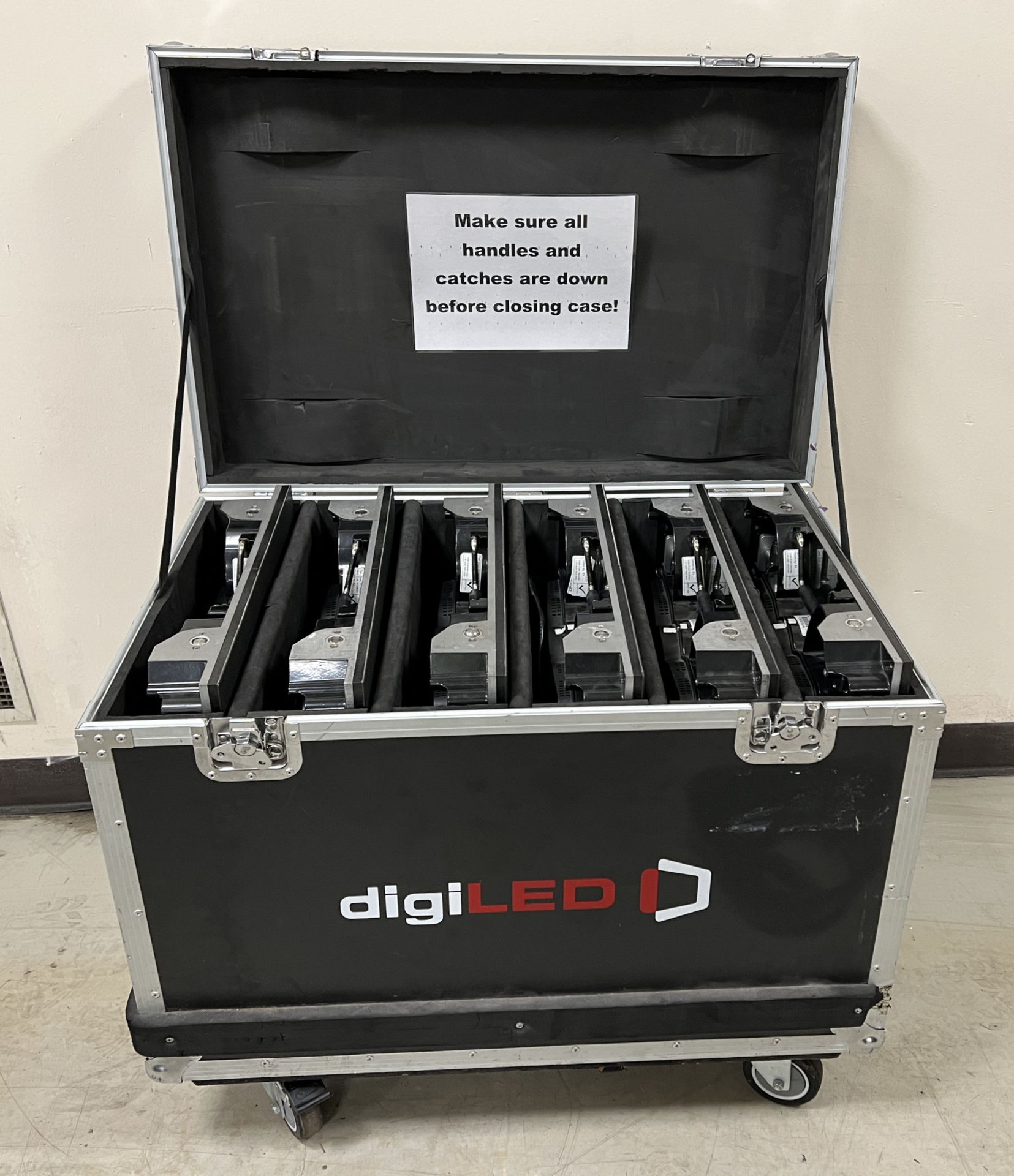 Digi LED HRI3900 kit - 120 LED tiles housed in 20 wheeled flight cases - see description for details - Image 60 of 196