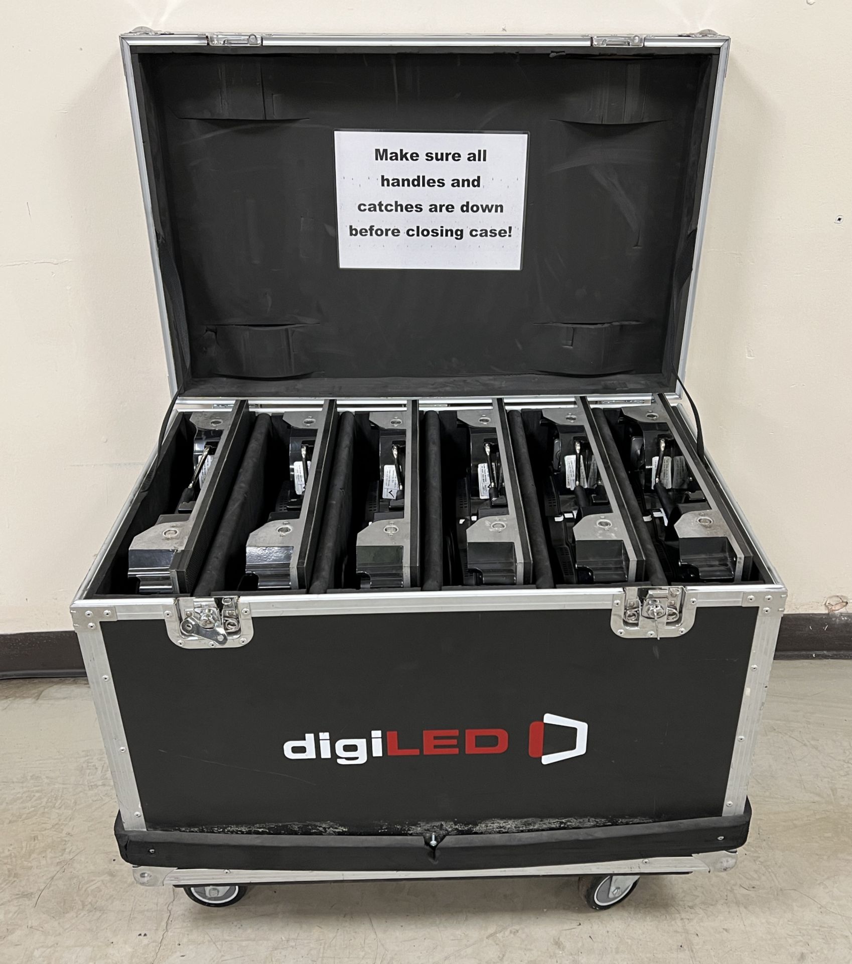 Digi LED HRI3900 kit - 120 LED tiles housed in 20 wheeled flight cases - see description for details - Image 118 of 196