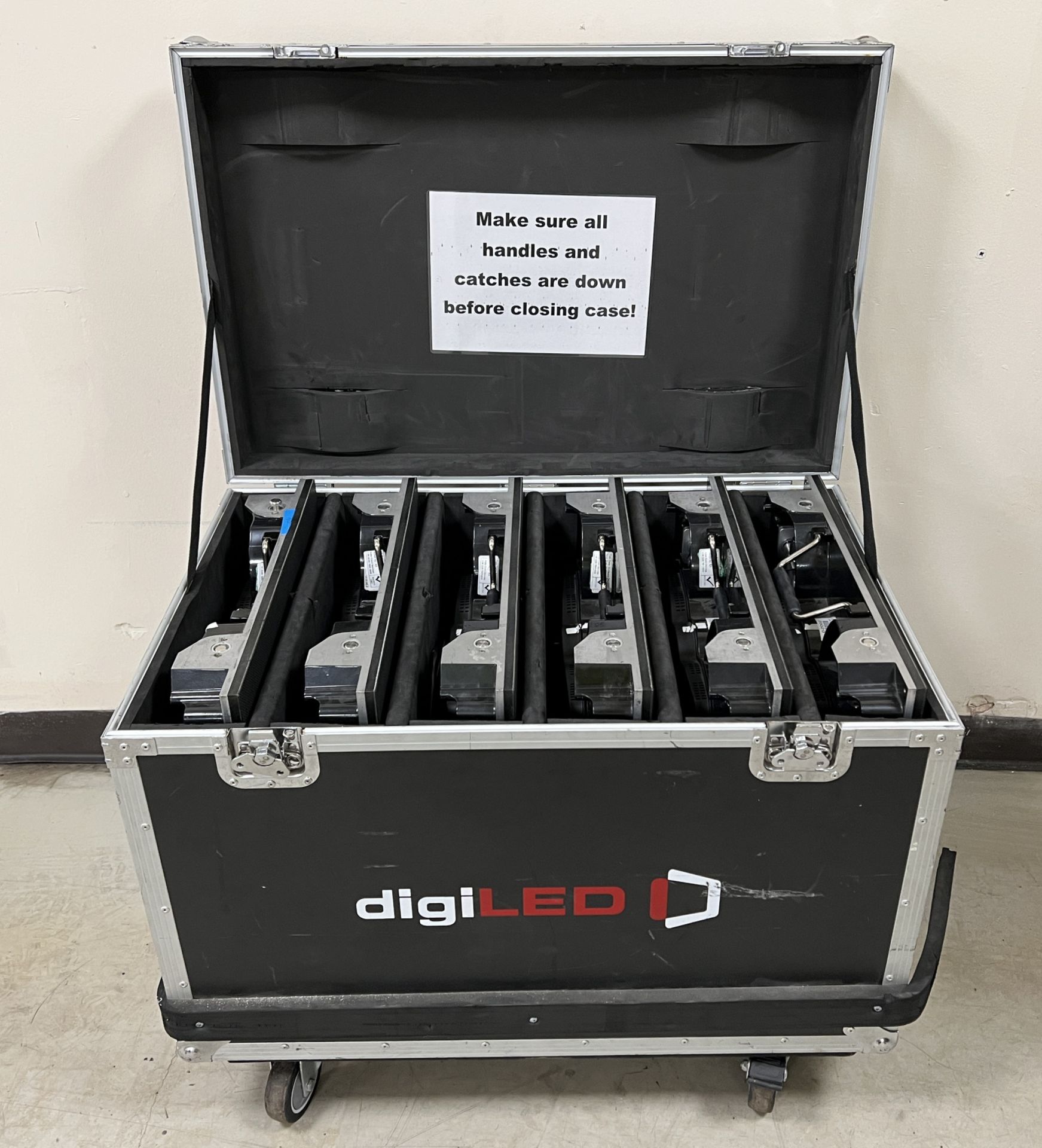 Digi LED HRI3900 kit - 120 LED tiles housed in 20 wheeled flight cases - see description for details - Image 140 of 196