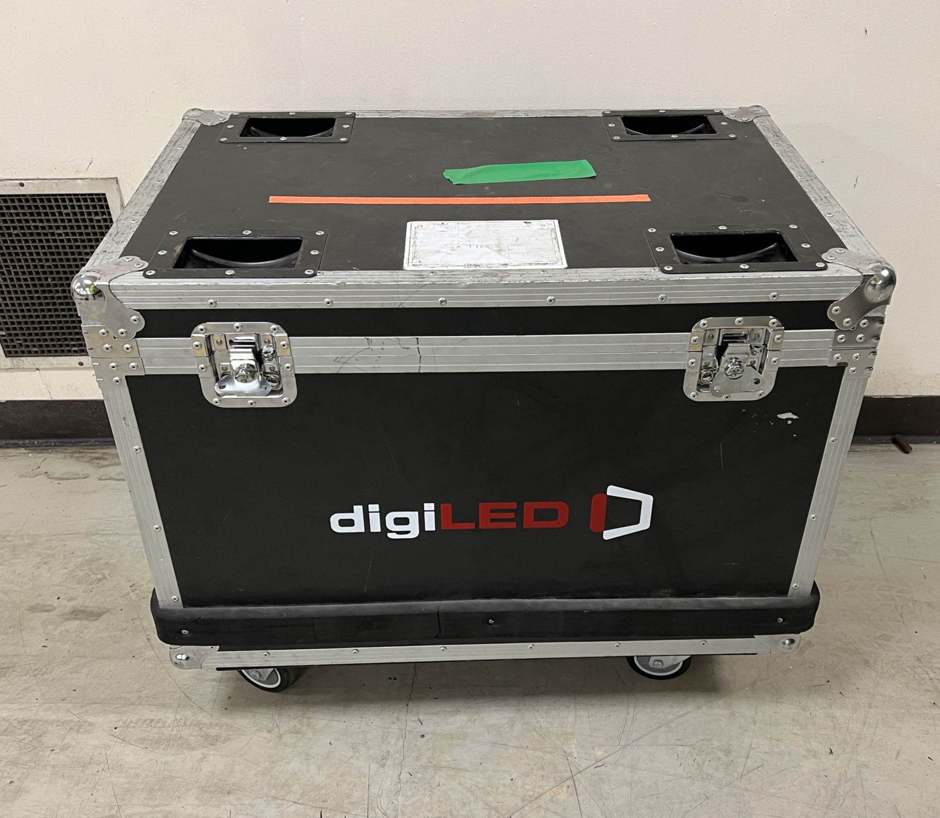 Digi LED HRI3900 kit - 120 LED tiles housed in 20 wheeled flight cases - see description for details - Image 38 of 196