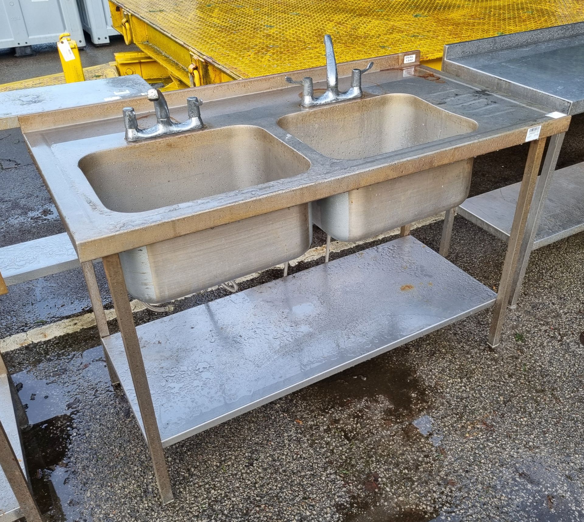 Stainless steel sink unit with dual sinks - L 1400 x W 700 x H 1050mm - Bild 3 aus 5