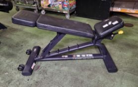 Pulse Fitness 751G adjustable incline bench - W 1200 x D 530 x H 600 mm