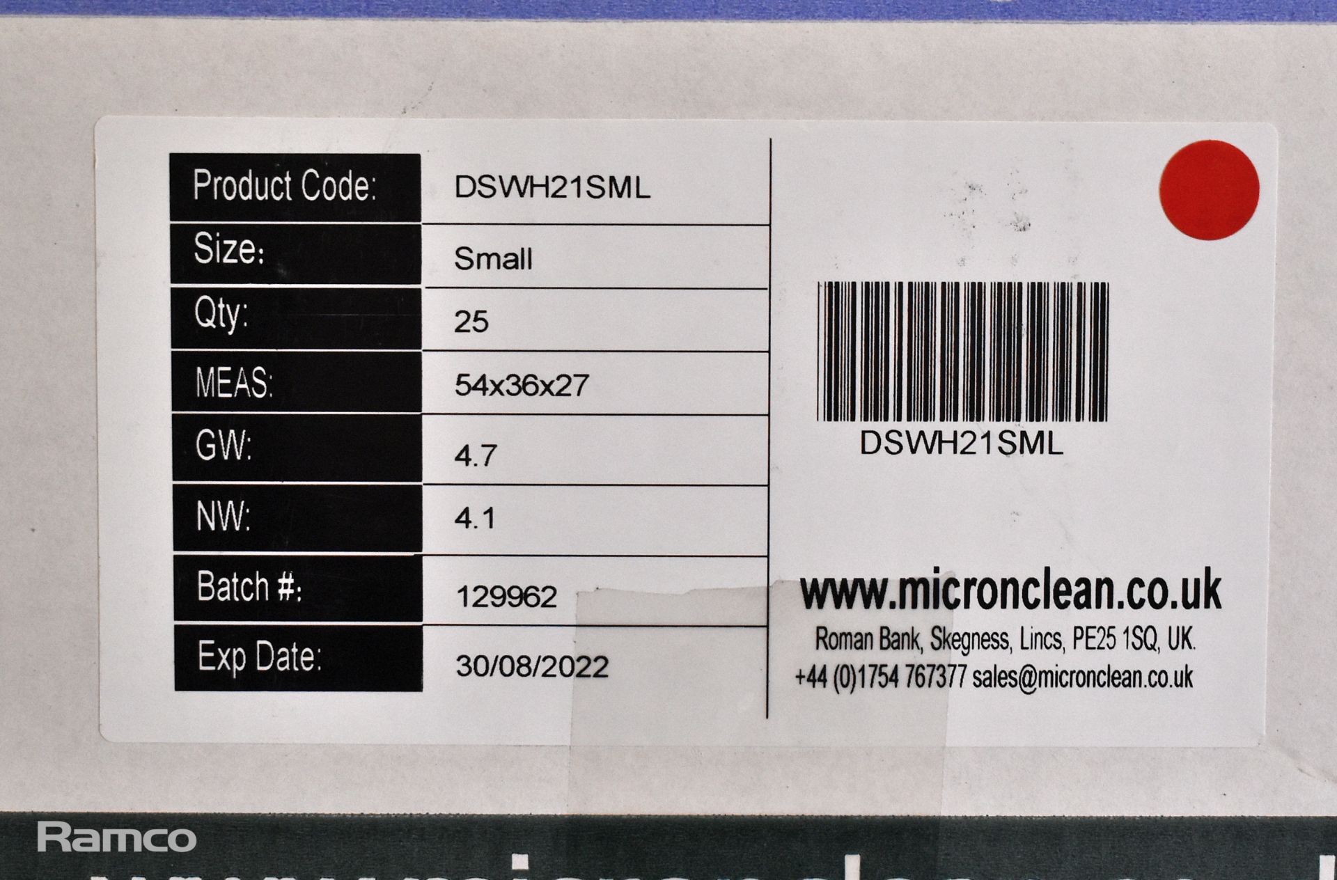 6x boxes of MicroClean SureGuard 3 - size small coveralls with integral feet - 25 units per box - Bild 2 aus 5