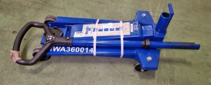 Weber UK hydraulic trolley jack - capacity: 2000kg