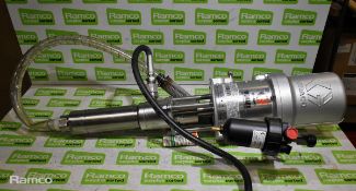 Graco Monark 205997 air powered drum pump with stainless steel Hydra-Clean spray gun - max flow: 9.5