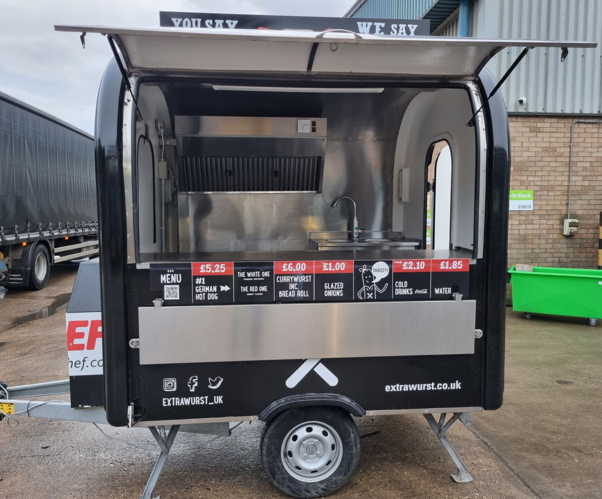 Omake single axle mobile catering trailer - 2018 - 750kg weight - W 3500 x D 2000 x H 3300 mm - Image 7 of 38