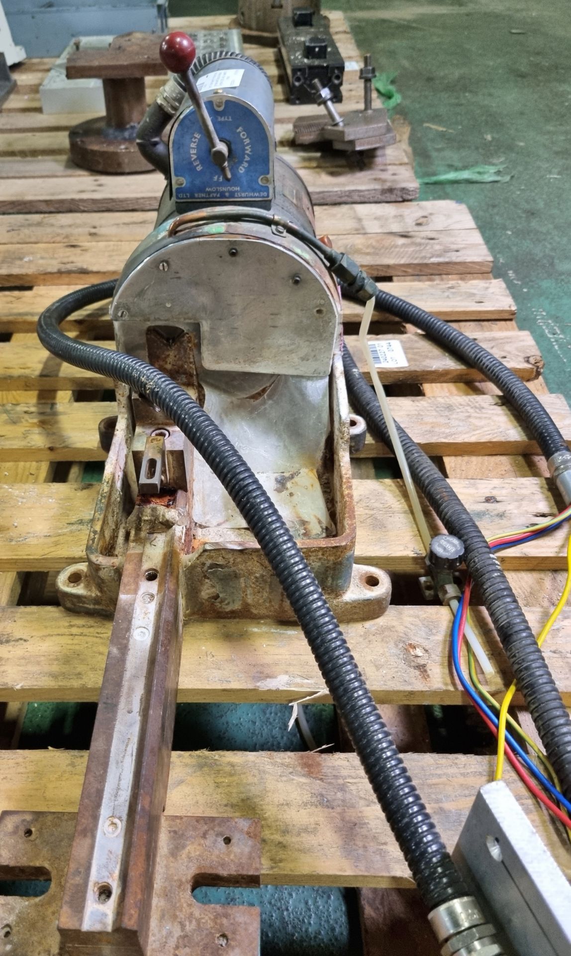 Trim Tools bench mount tool grinder with Brook Motors Gryphon 380-440V electric motor - Bild 2 aus 6
