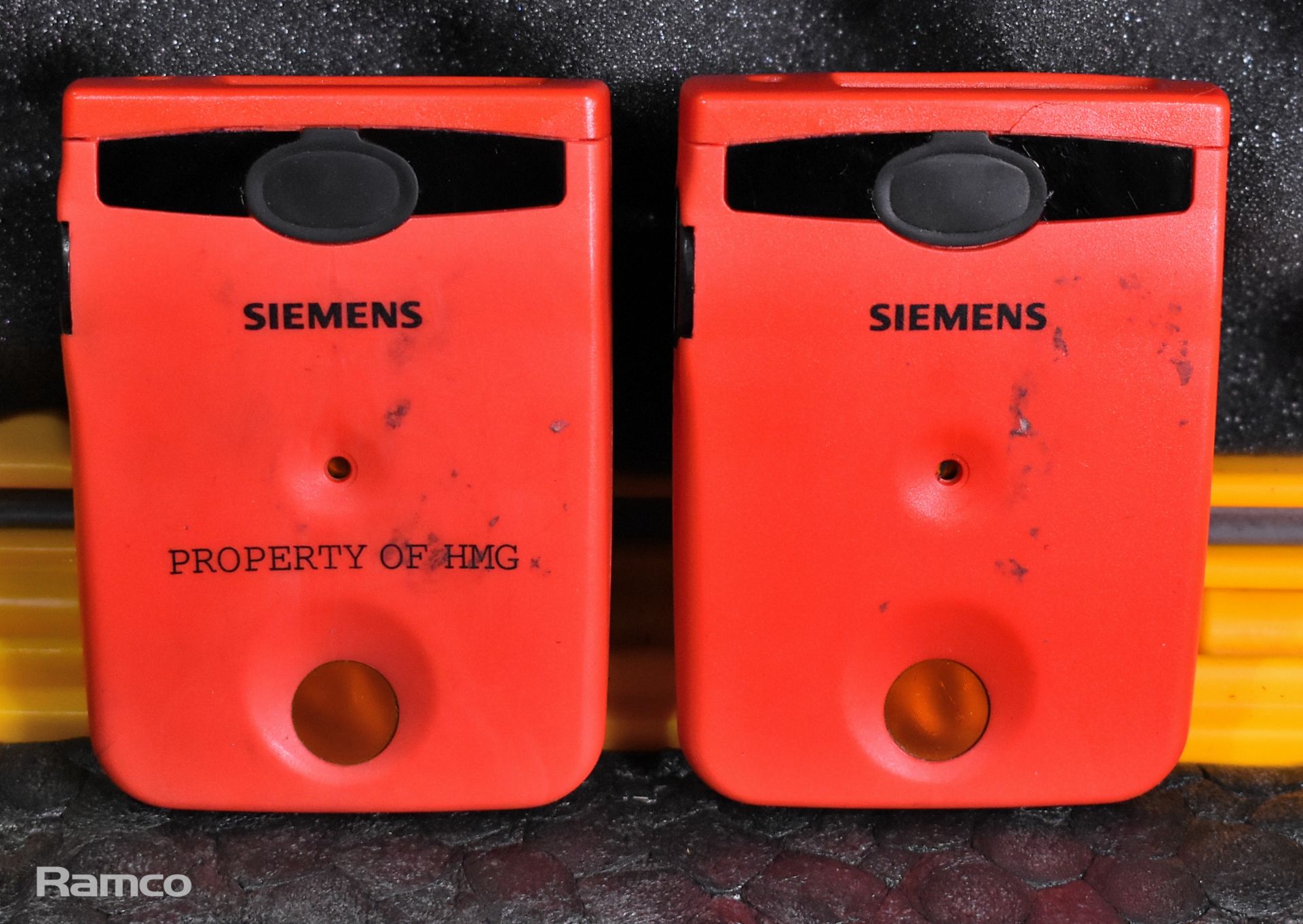 Rados RDS-200 universal survey meter, Rados GMP-11 sensor, 2x Siemens MK2.3 dosimeters - Image 7 of 9