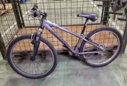 Saracen Xrav hardtail mountain bike - 26 inch wheels - 3x7 Shimano drivetrain