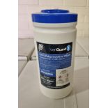 18x boxes of 12x Micronclean Veriguard 1 polypropylene 8"x 8" tube wipes - 12 per box