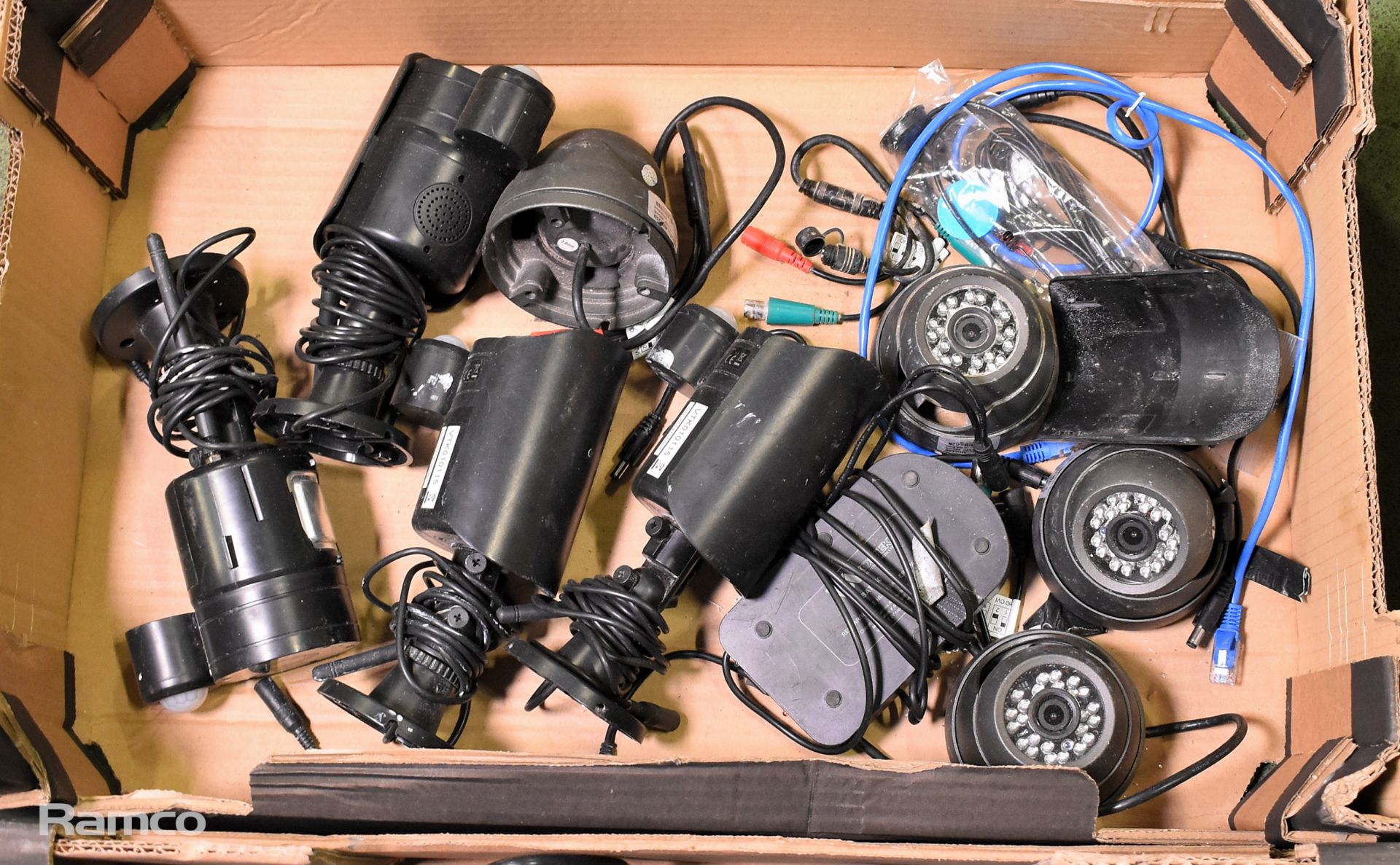 2x boxes of assorted CCTV cameras, cables and accessories - Image 2 of 10