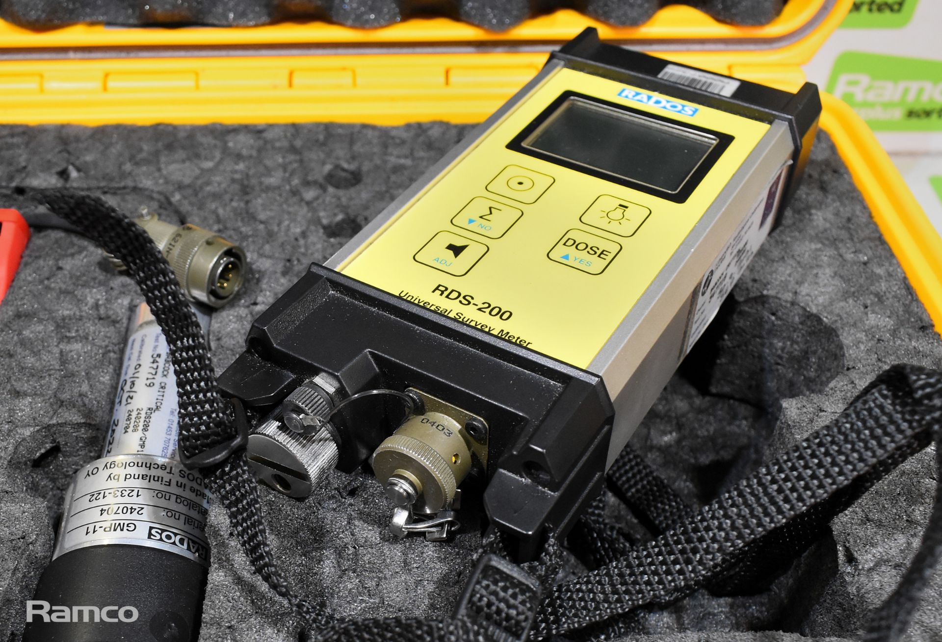 Rados RDS-200 universal survey meter, Rados GMP-11 sensor, 2x Siemens MK2.3 dosimeters - Image 4 of 9