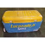 Igloo chest cool box - broken catches - W 900 x D 420 x H 420 mm