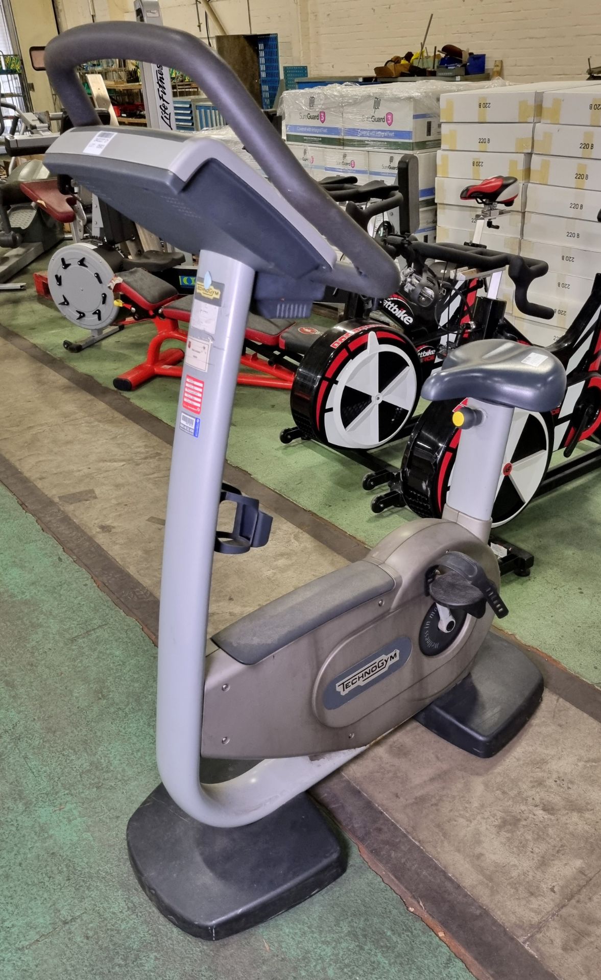 Technogym Bike 500 SP exercise bike - W 1070 x D 400 x H 1500 mm