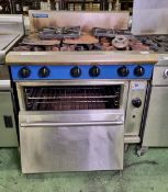 Blue Seal 6-burner gas oven with griddle and spare grids - door loose - W 900 x D 840 x H 1100 mm