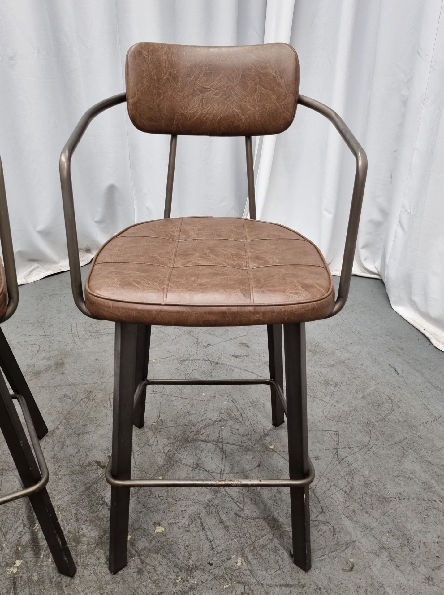 3x Industrial brown leather restaurant chairs - L 550 x W 600 x H 1100mm - Bild 2 aus 11