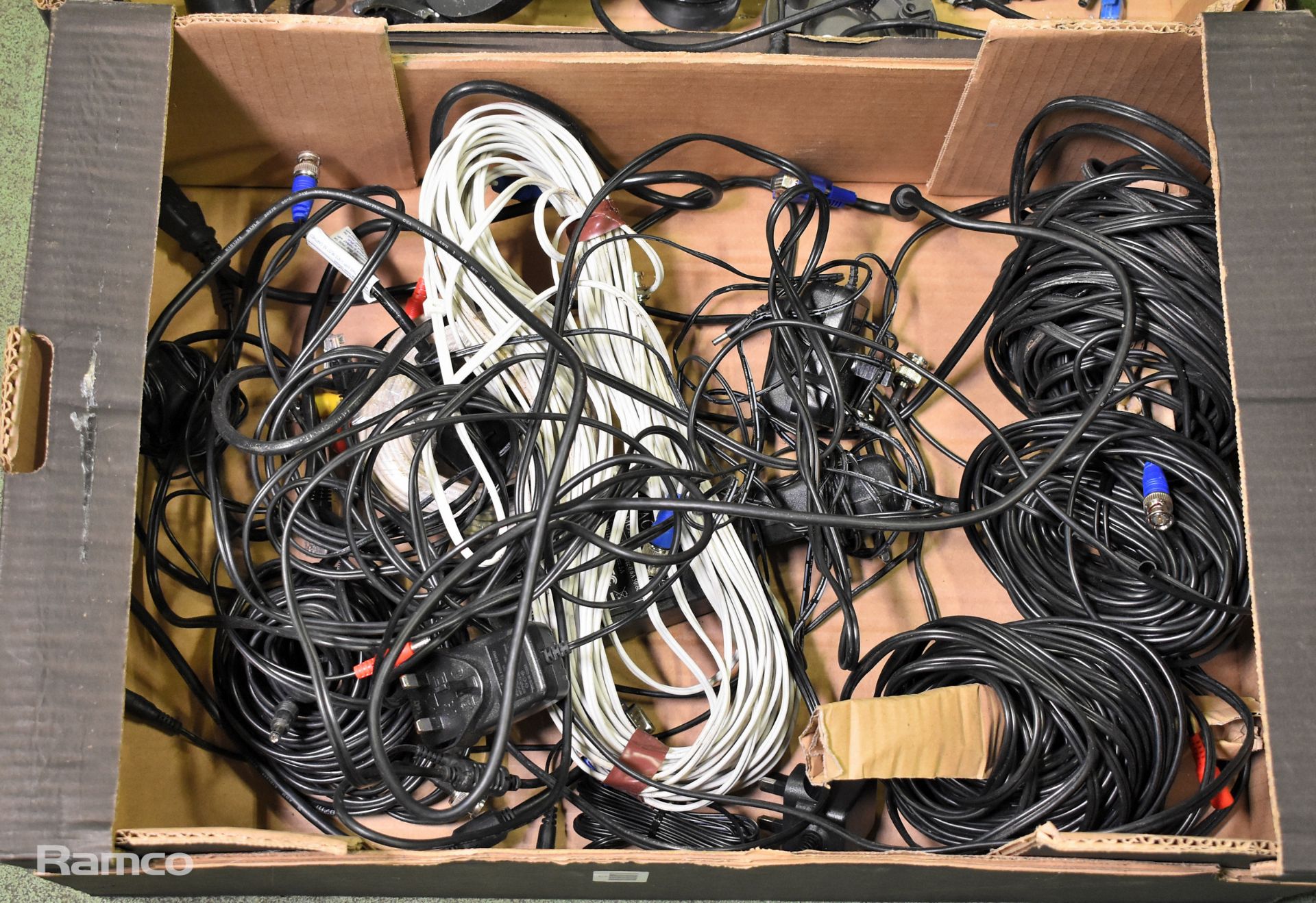 2x boxes of assorted CCTV cameras, cables and accessories - Image 10 of 10