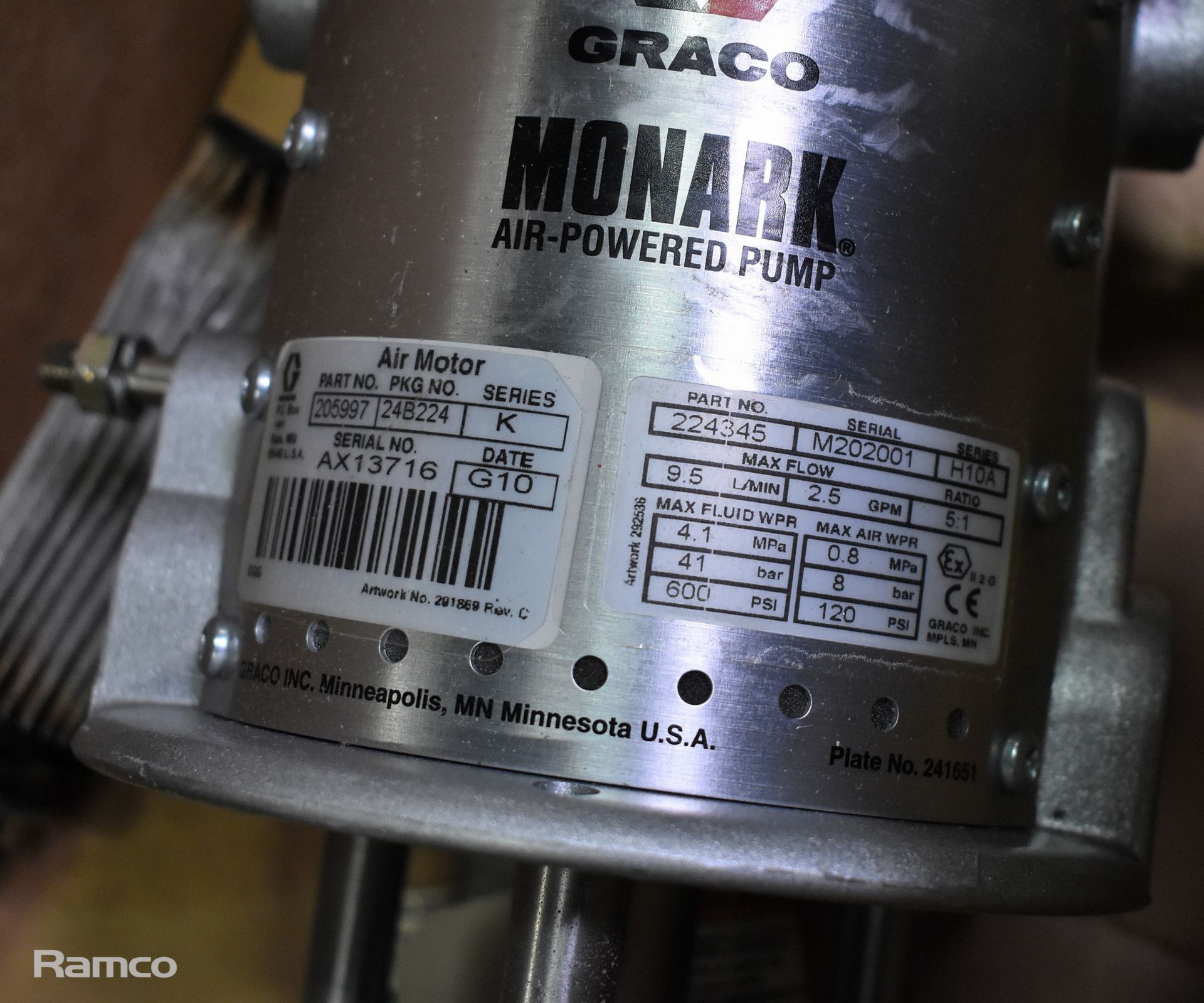 Graco Monark 205997 air powered drum pump with stainless steel Hydra-Clean spray gun - max flow: 9.5 - Image 6 of 8