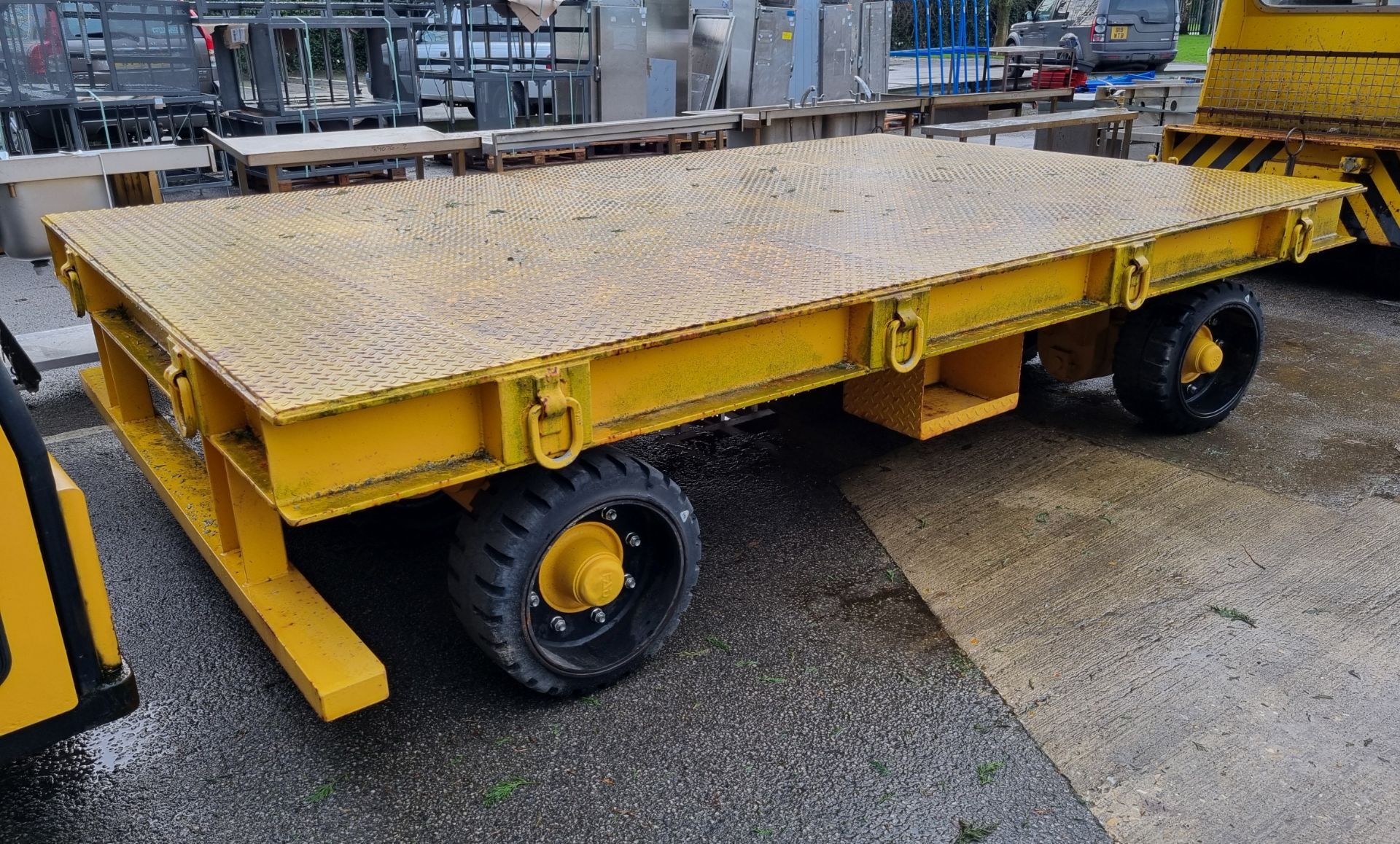 Reliance Mercury tow / tug vehicle - 1448 hours used with Alexander trailers - IP3000ST trailer - Image 27 of 32