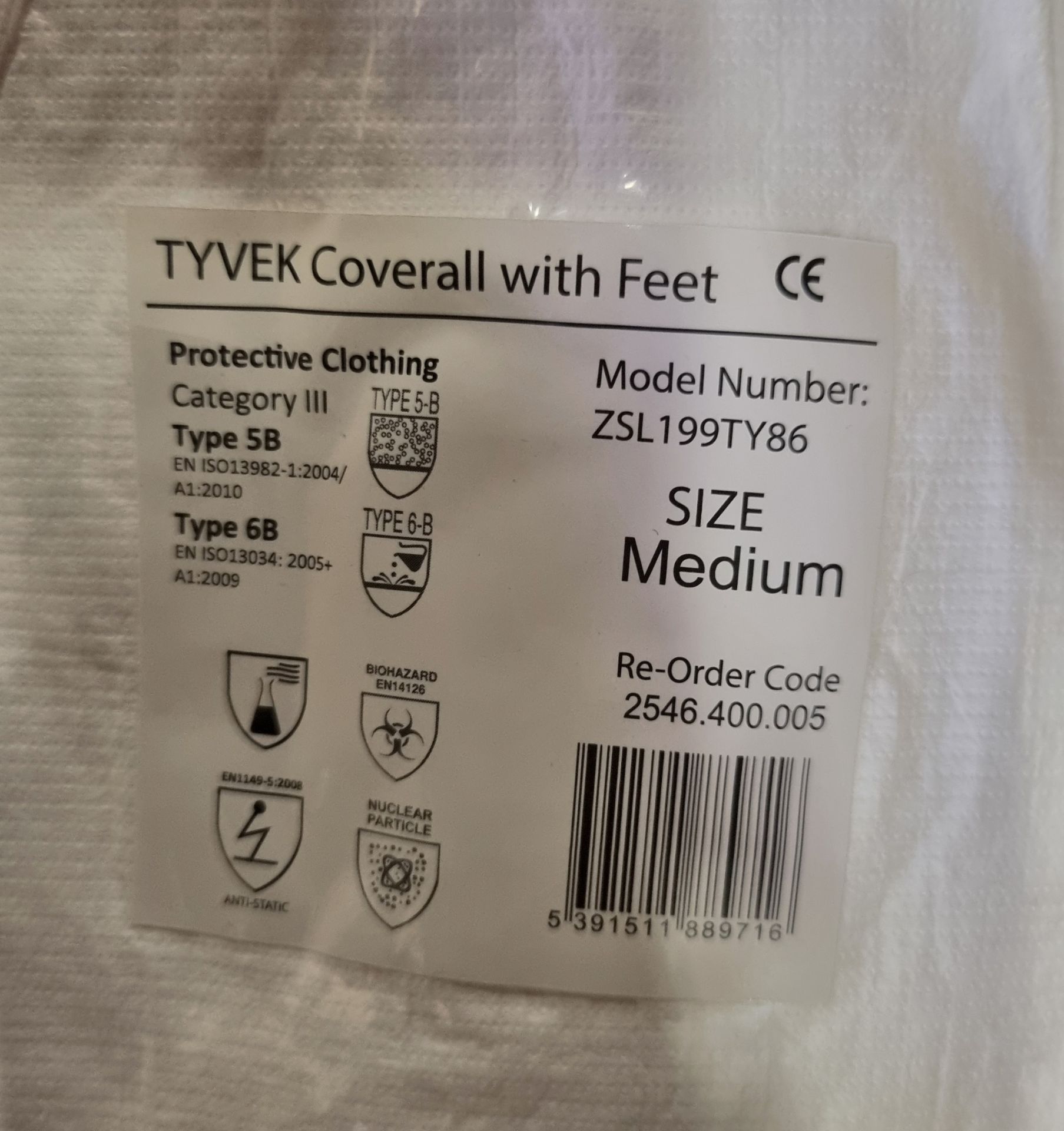 13x boxes of Tyvek medium hooded coverall with feet - 25 per box - Image 4 of 5