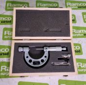 Adjustable micrometer with interchangeable anvils - 0-50mm