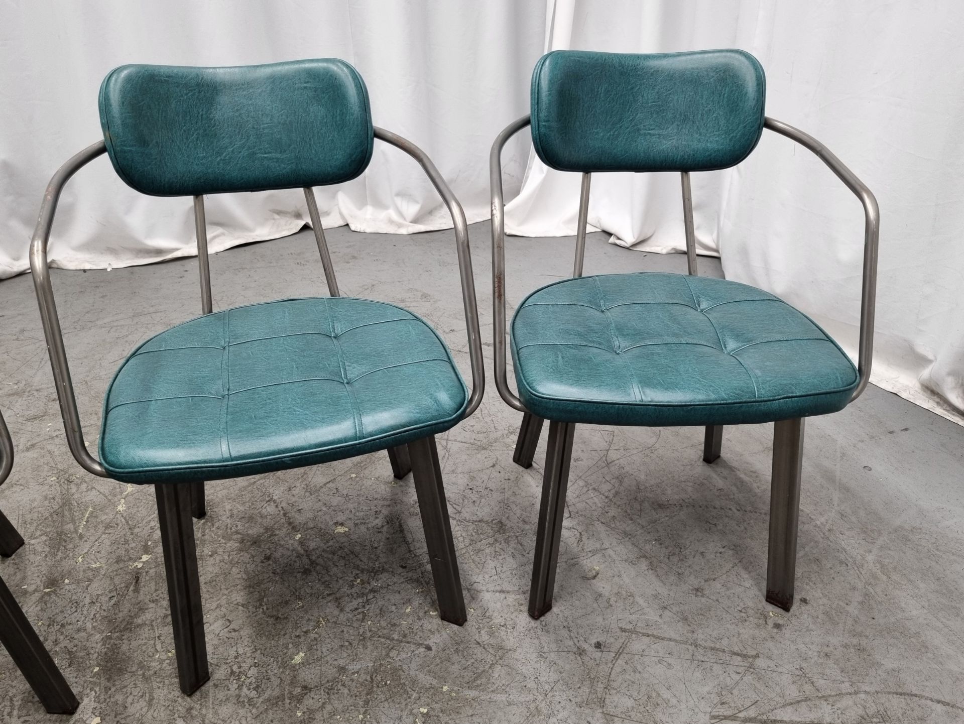 4x Industrial green leather restaurant chairs - L 550 x W 600 x H 80cm - Image 3 of 11