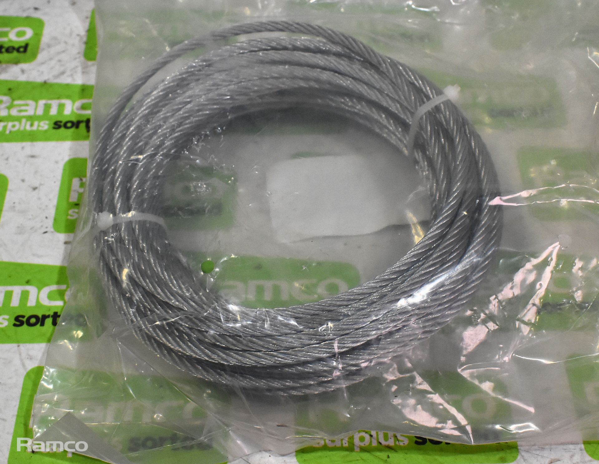 Box of various sized winch cables - Image 4 of 5