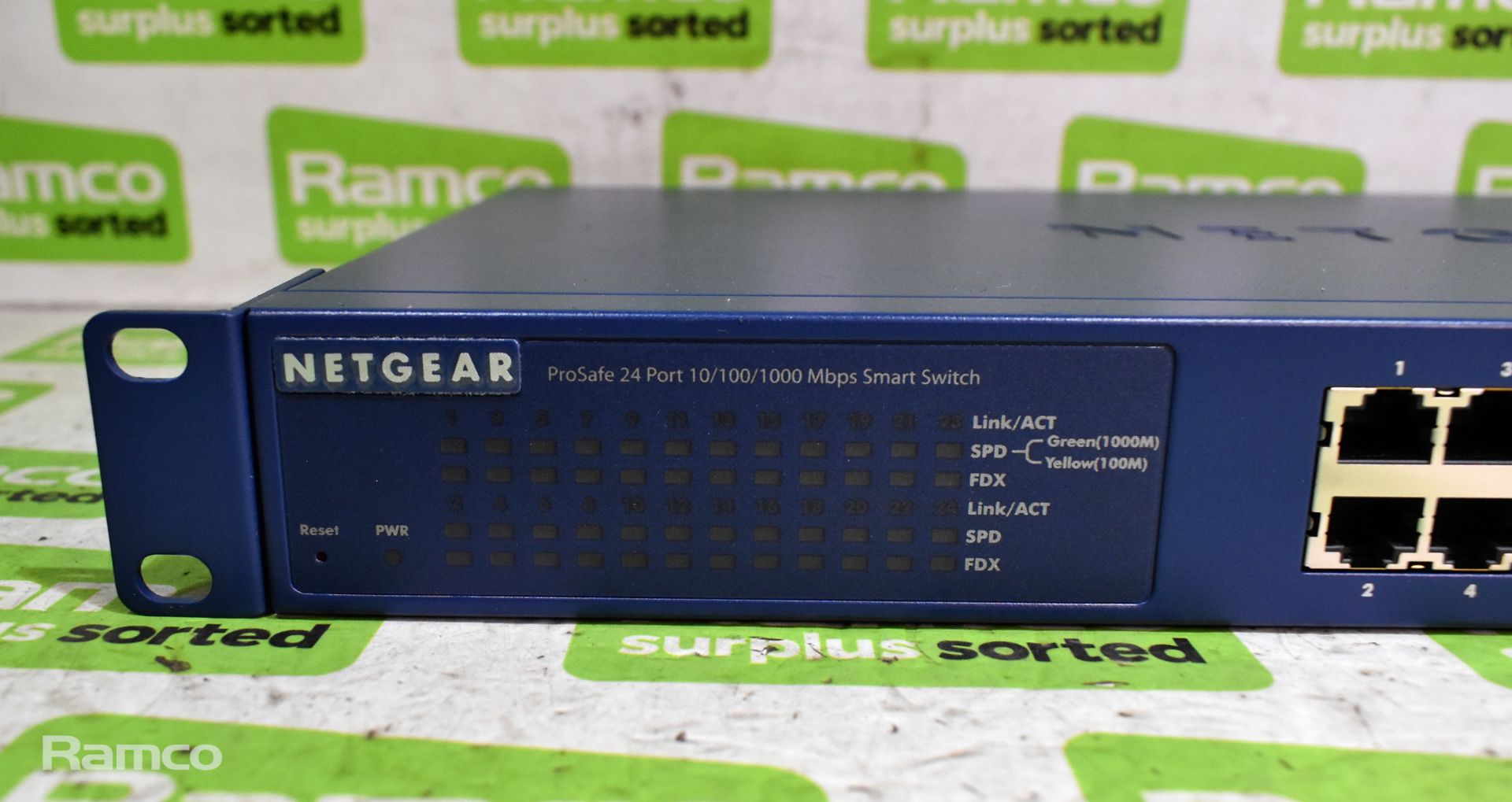 3x Netgear GS724T-400EUS 24 port GE smart gigabit network switches - Image 2 of 6