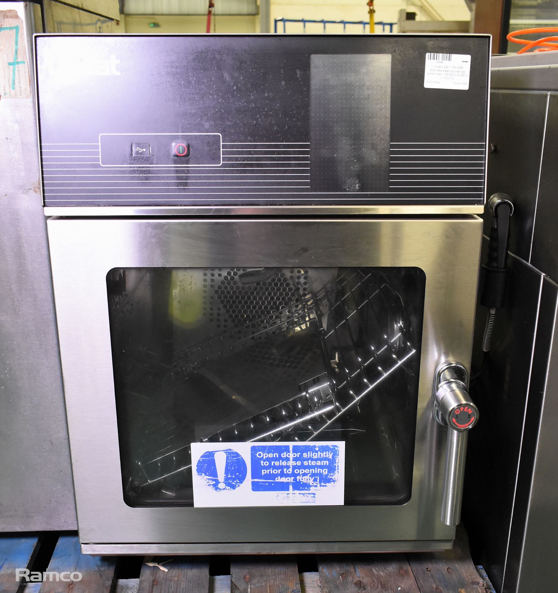 Lincat LCSI 1.06 HER stainless steel countertop combi oven - W 600 x D 950 x H 750mm - Image 3 of 6