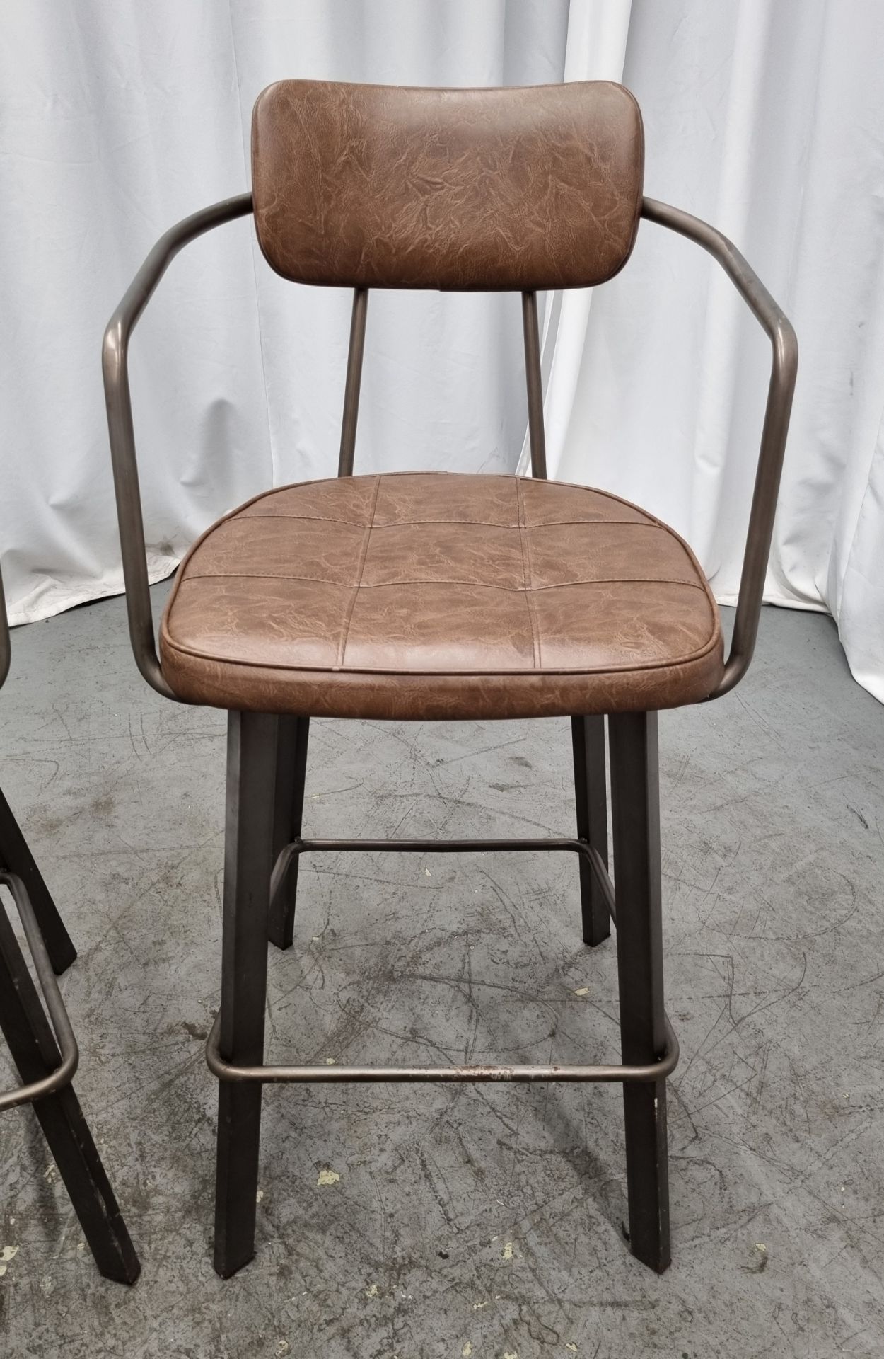 3x Industrial brown leather restaurant chairs - L 550 x W 600 x H 1100mm - Bild 2 aus 11