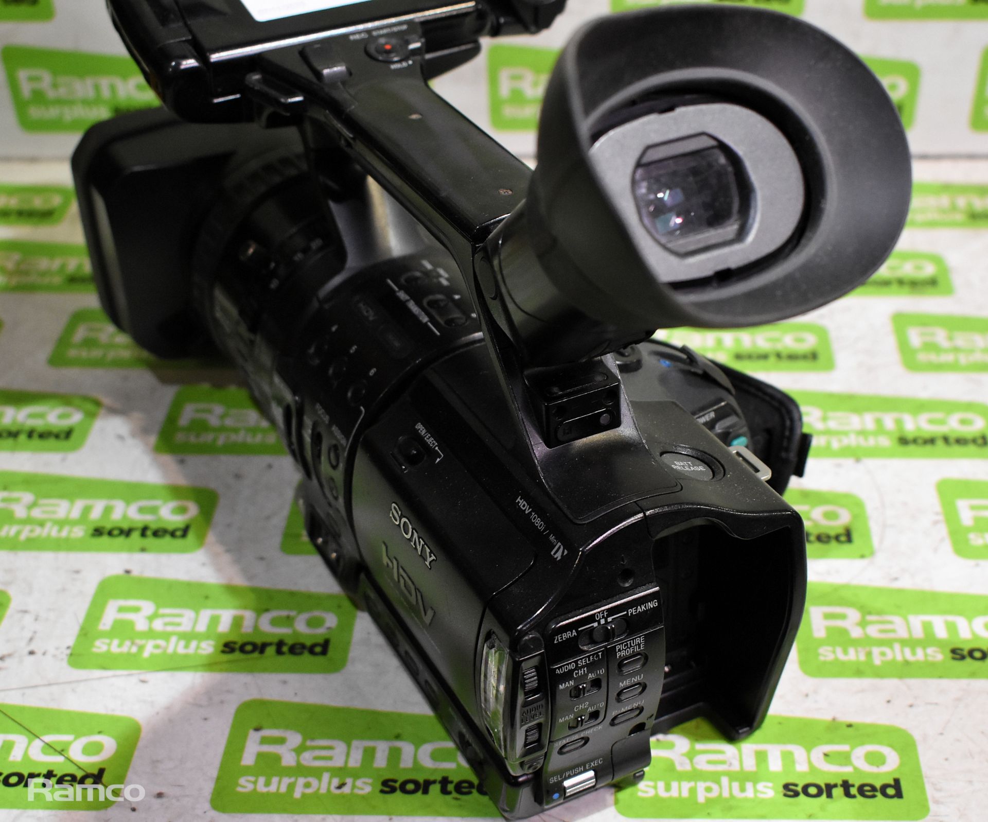 Sony HVR-Z1E 1080i HD camcorder - black - Bild 6 aus 11