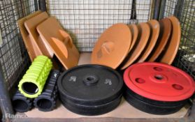 Fitness equipment - 6x wobble boards, 3x rocker boards, 8x 5kg weight plates, 3x foam rollers