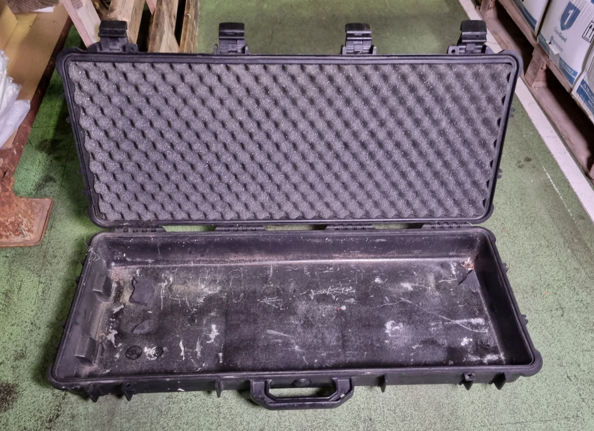 Long plastic shipping case - W 960 x D 420 x H 150 mm - Image 3 of 4